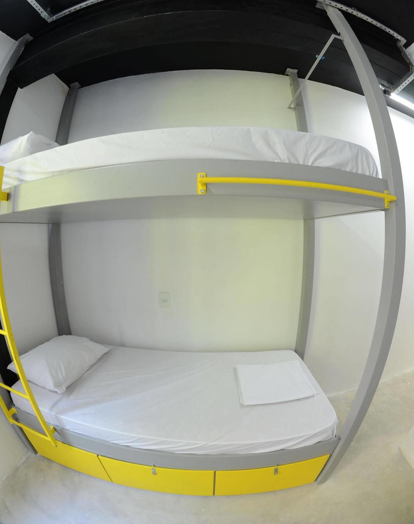 Id Leblon Hostel
